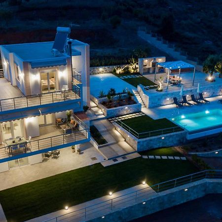Villa Oasis Galatas  ภายนอก รูปภาพ
